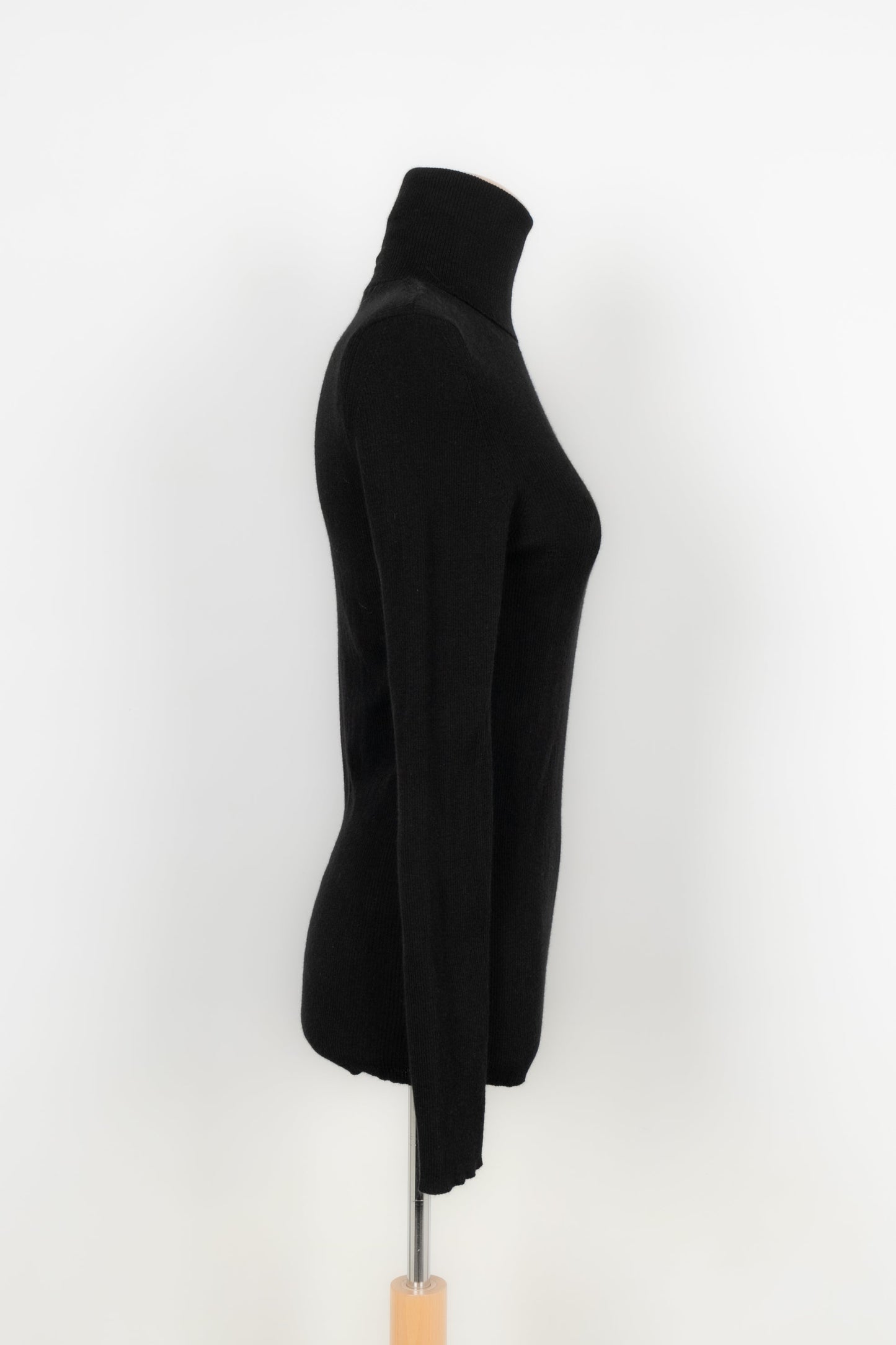 Pull noir Chanel
