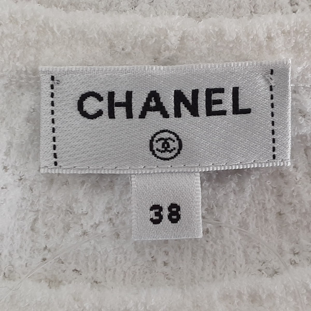 Chanel White CC Top, 38