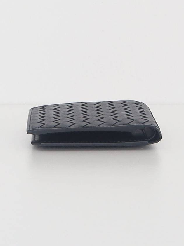 Luxury Bottega Veneta Intrecciato half wallet 805654