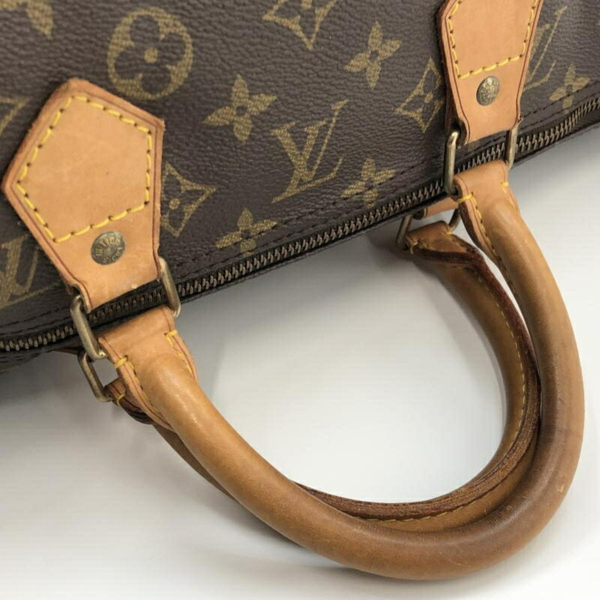 LOUIS VUITTON Speedy 40 Handbag