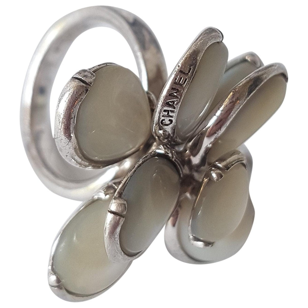 Chanel camélia white silver rings