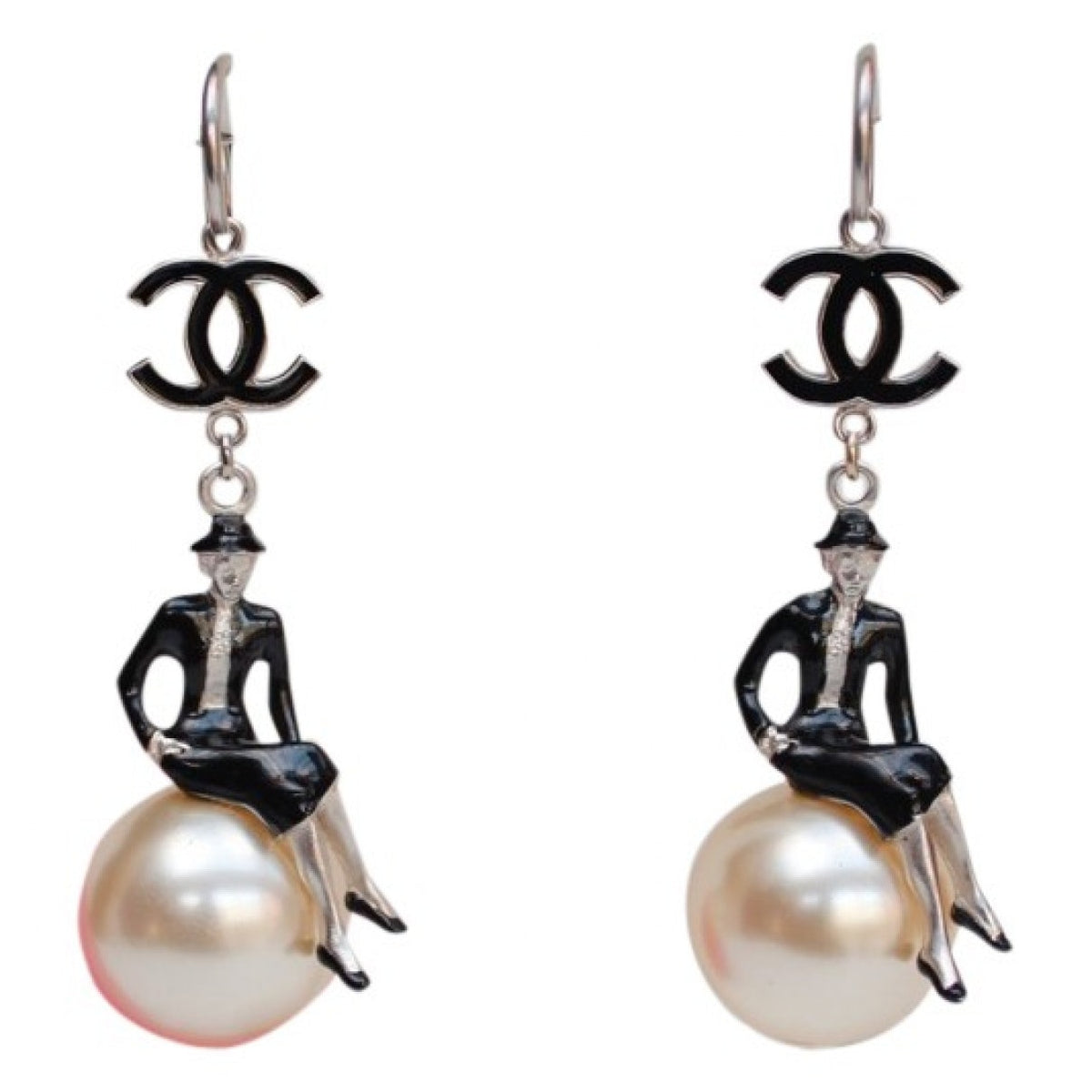 Chanel cc black earrings