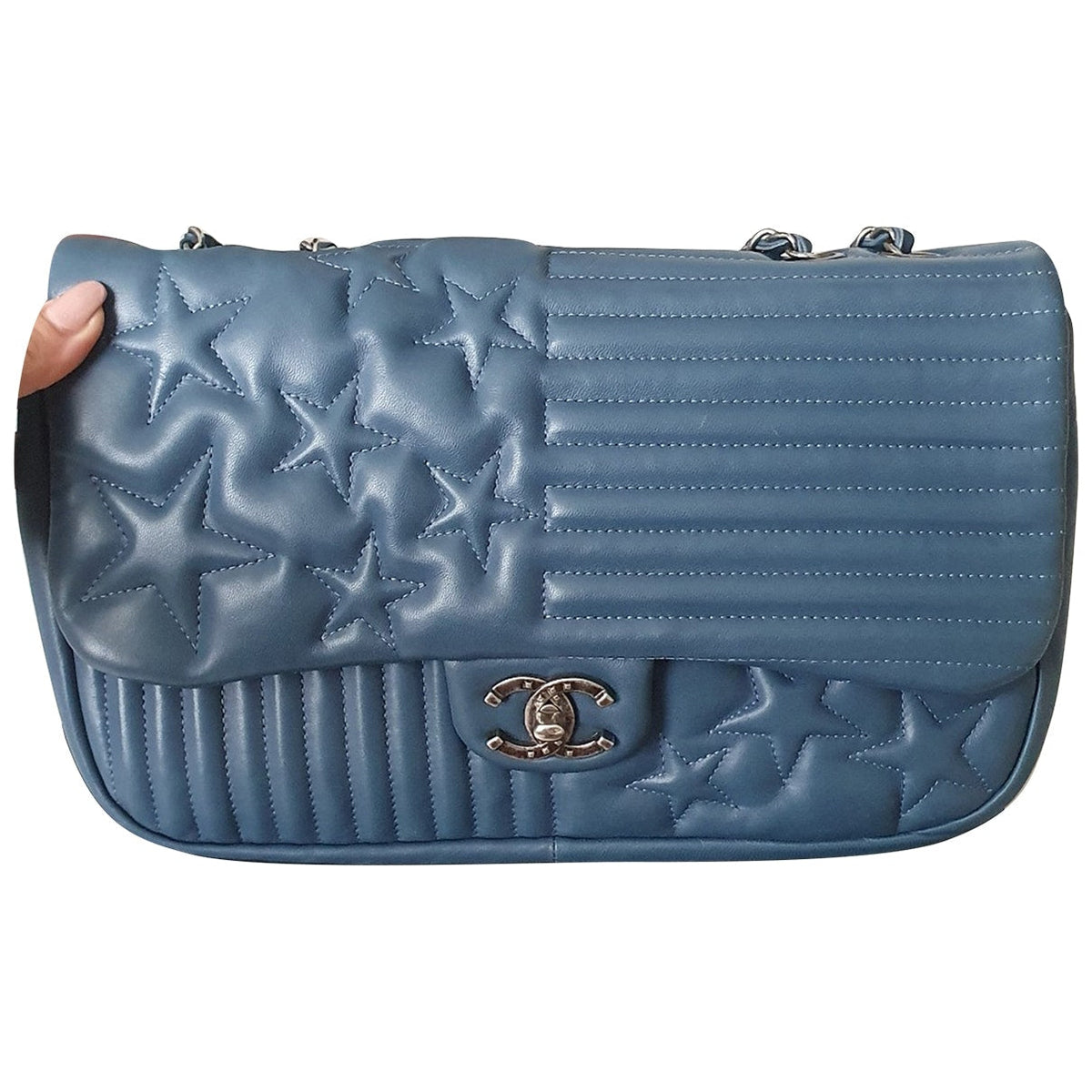 Chanel timeless/classique blue leather handbag