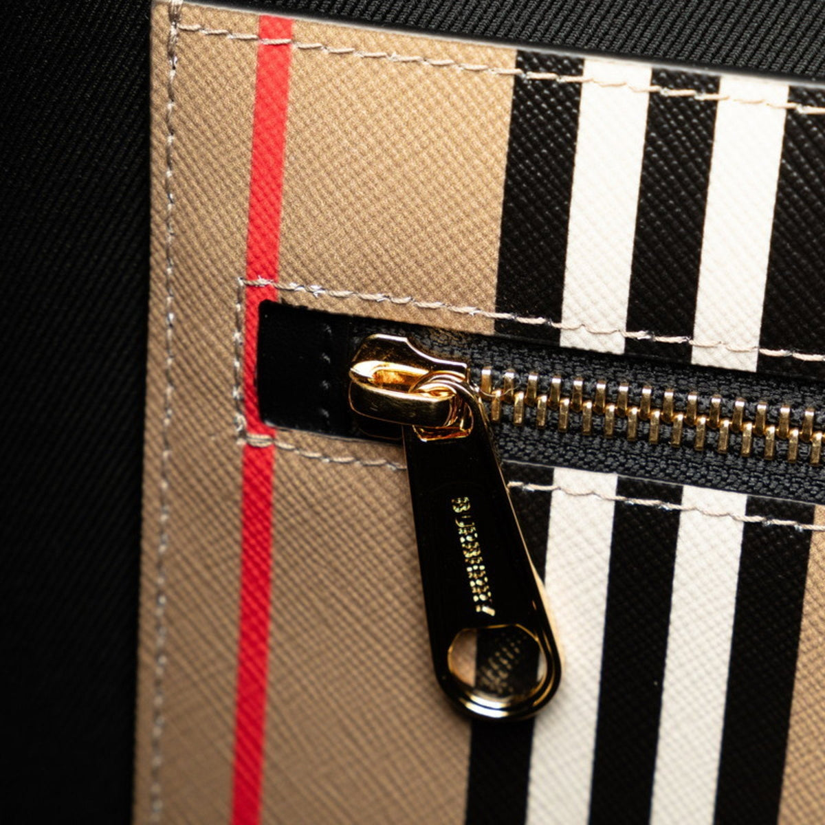 BURBERRY Tote