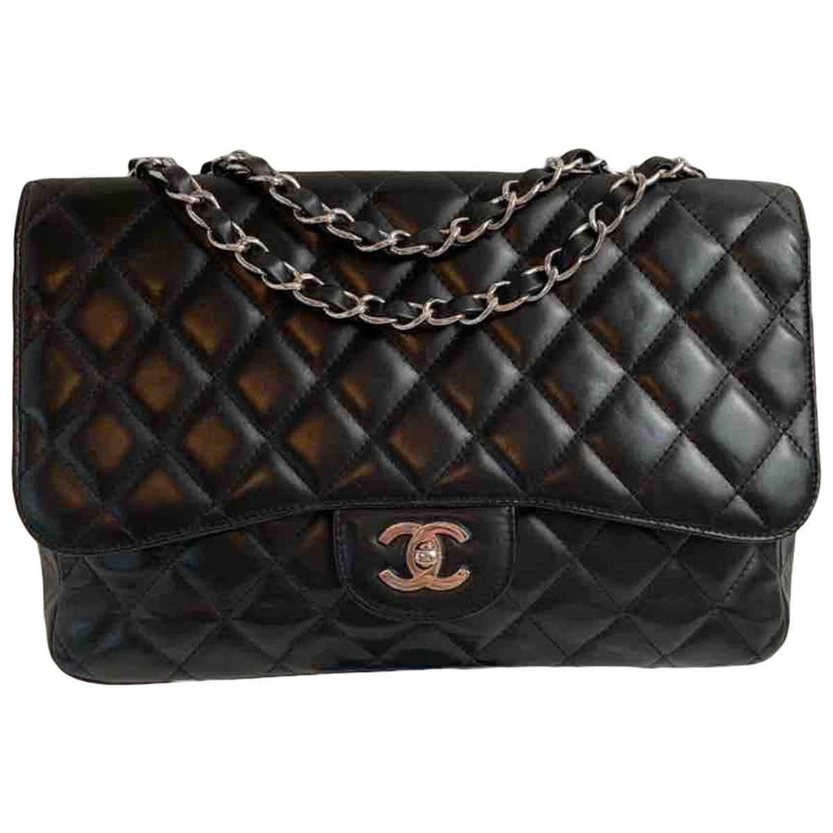 Chanel timeless/classique black leather handbag
