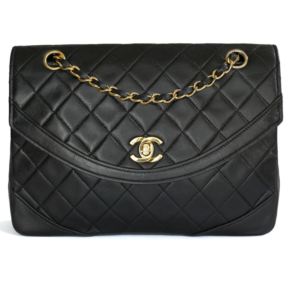 Chanel timeless/classique black leather handbag