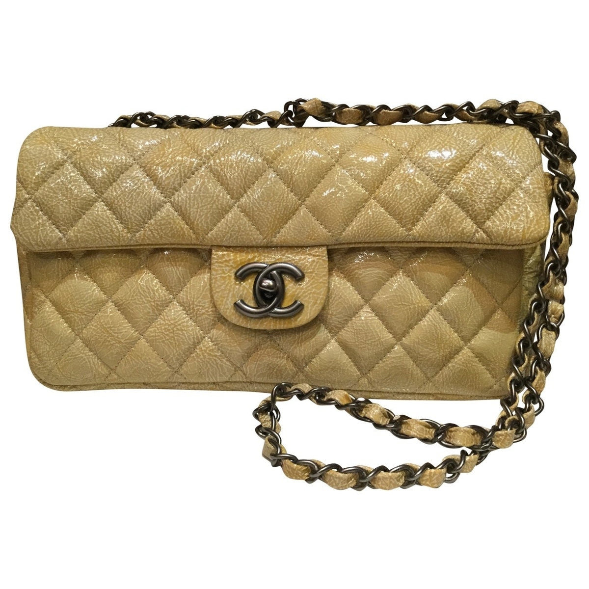 Chanel timeless/classique patent leather handbag