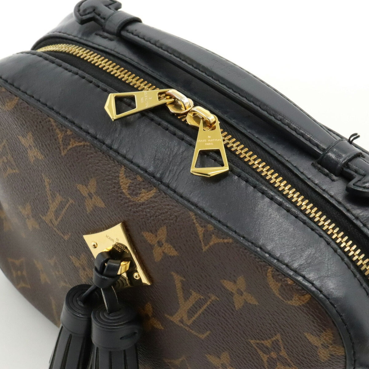 LOUIS VUITTON Saintonge Handbag
