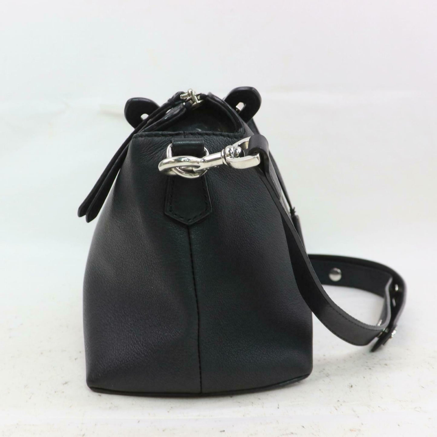 Indistinguishable Fendi Shoulder Bag By The Way Black Leather (SHC7-10227)