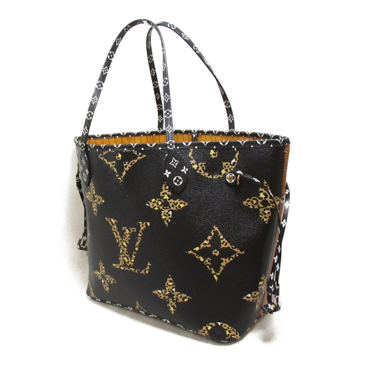 LOUIS VUITTON Neverfull MM Tote