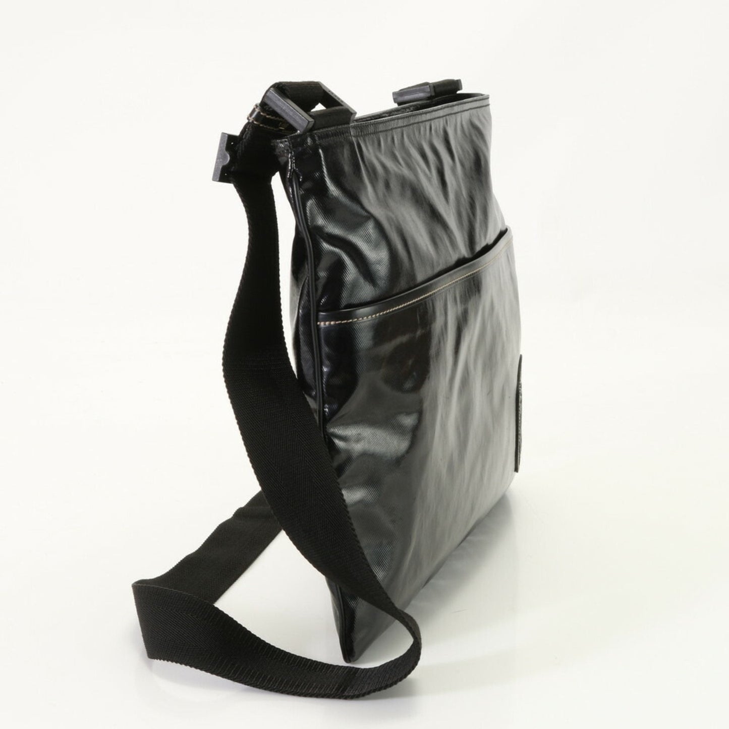 GUCCI Crest Shoulder Bag
