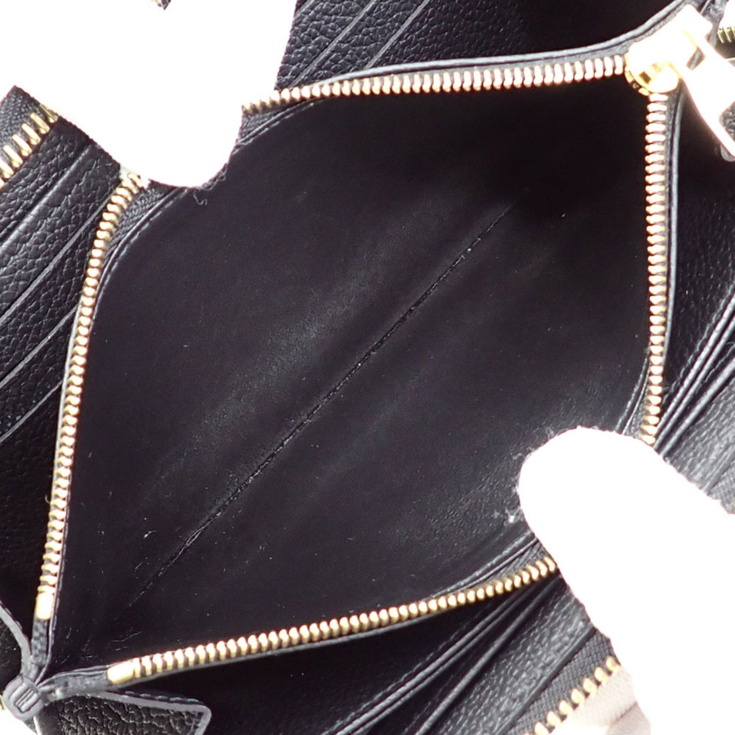 LOUIS VUITTON Zippy Wallet
