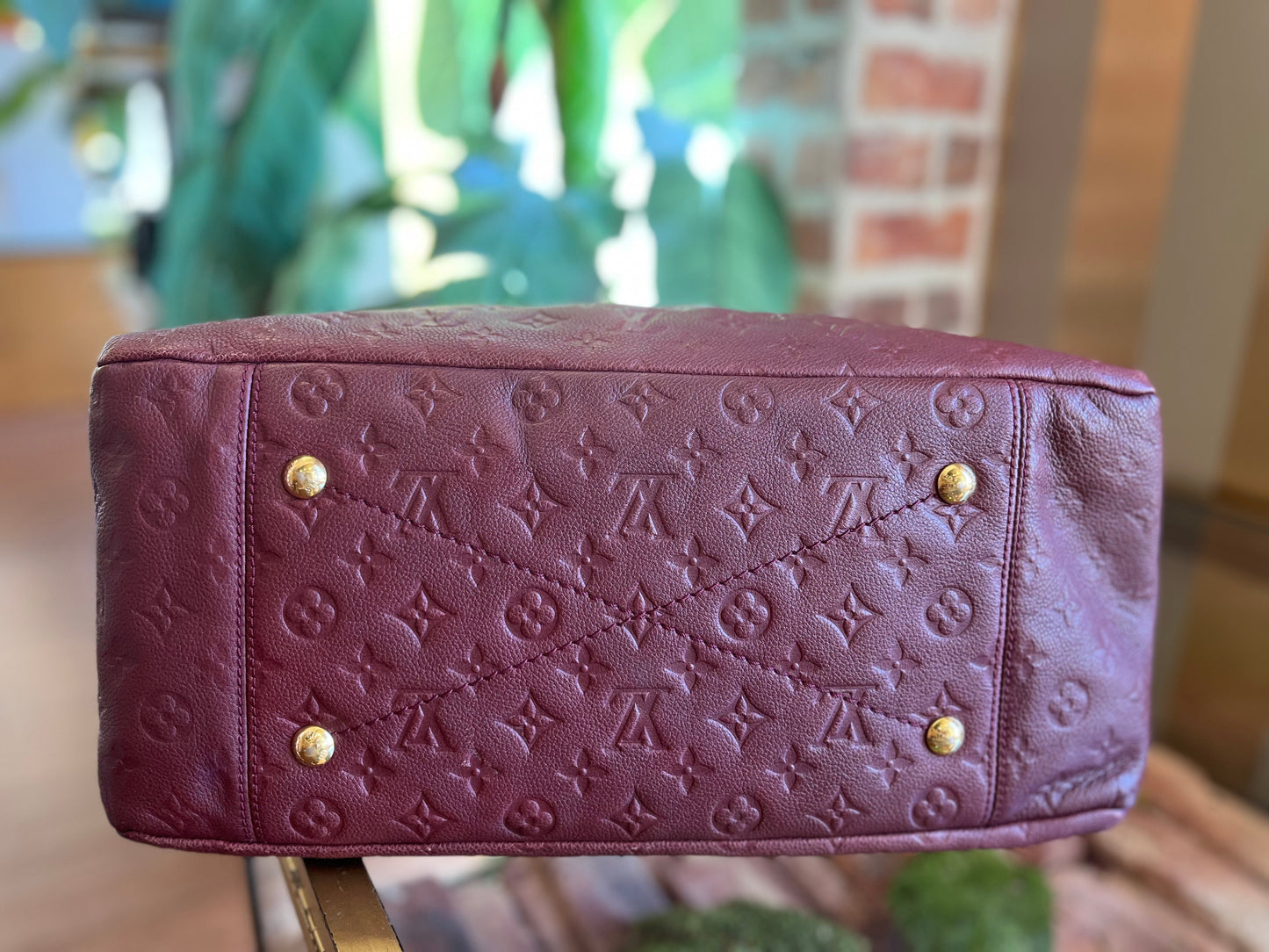 LOUIS VUITTON Burgundy Empriente Leather Artsy TS3074