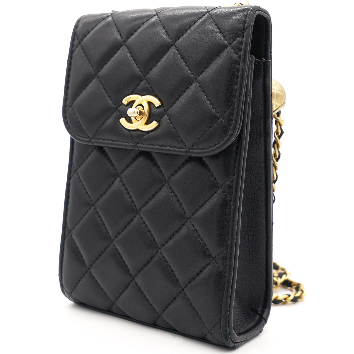 Lambskin Quilted Vertical Pearl Crush Flap with Chain Black