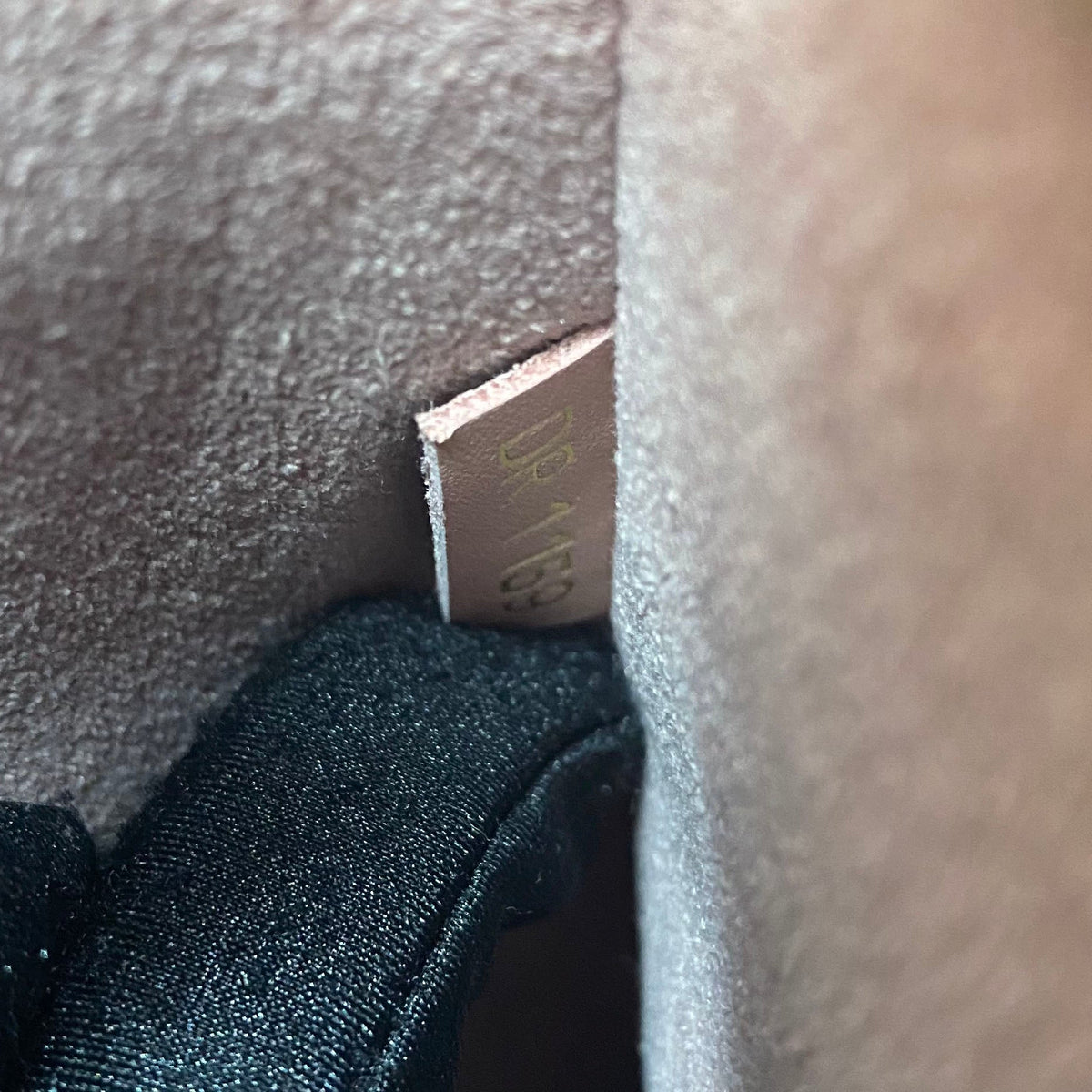 Louis-vuitton NéoNoé Monogram Shoulder Bag Pink