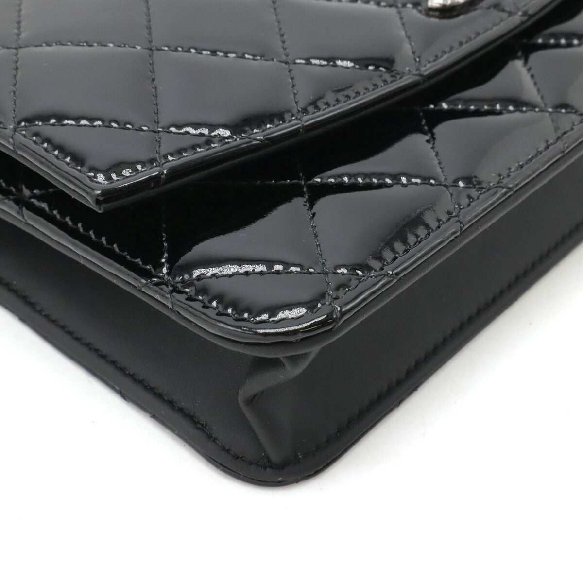 Chanel Brilliant Matelassé Patent Leather Chain Wallet