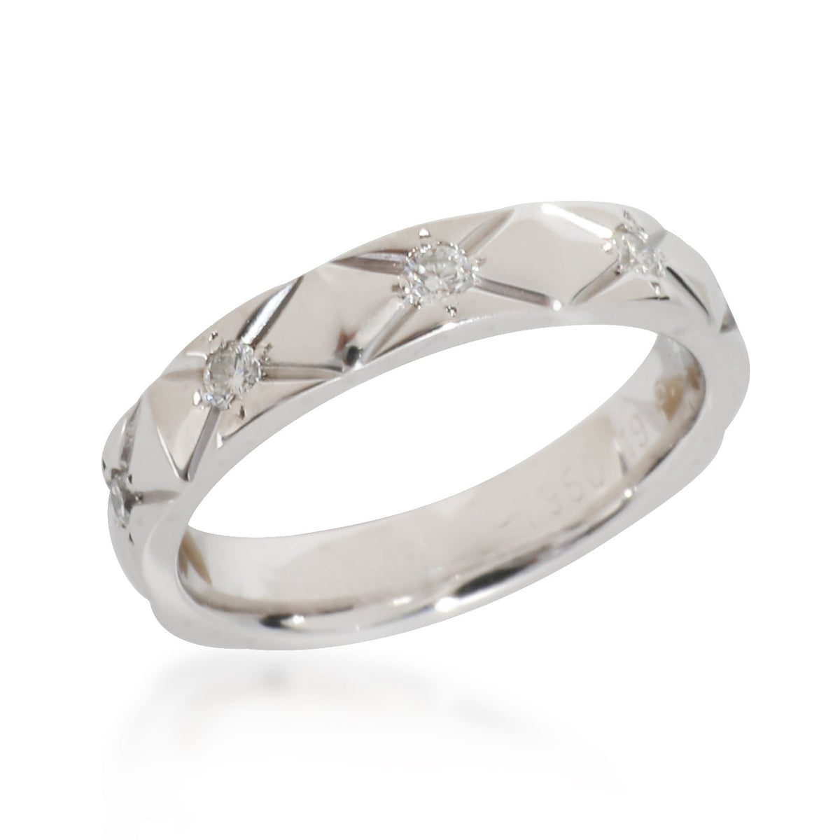Matelasse Band in Platinum 0.25 CTW