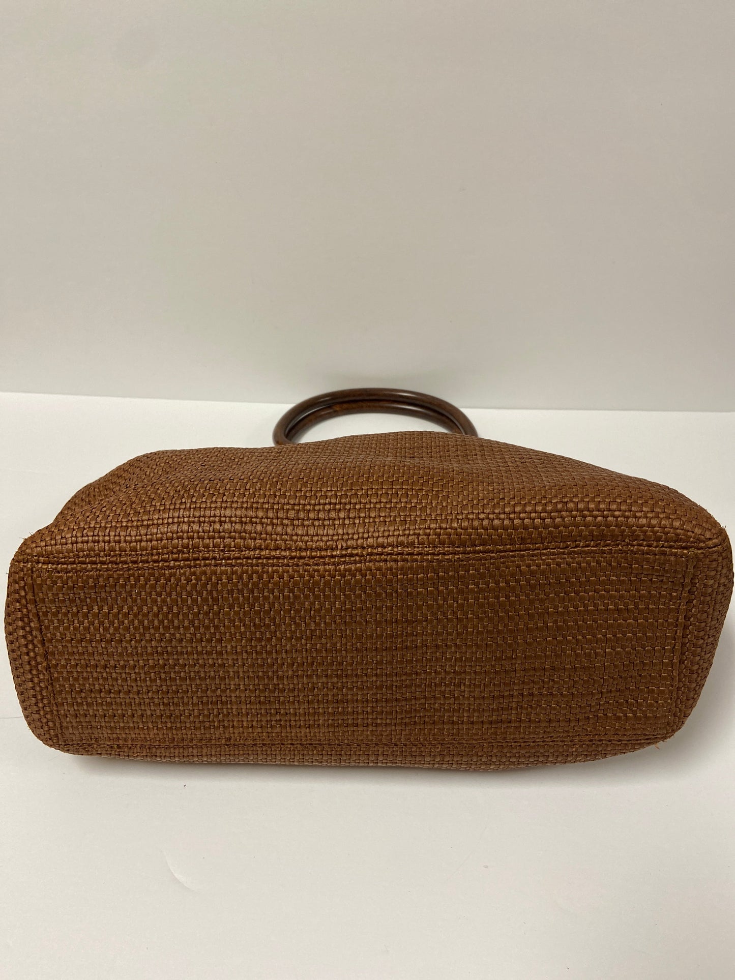 Handbag Luxury Designer By Chanel Size: Medium