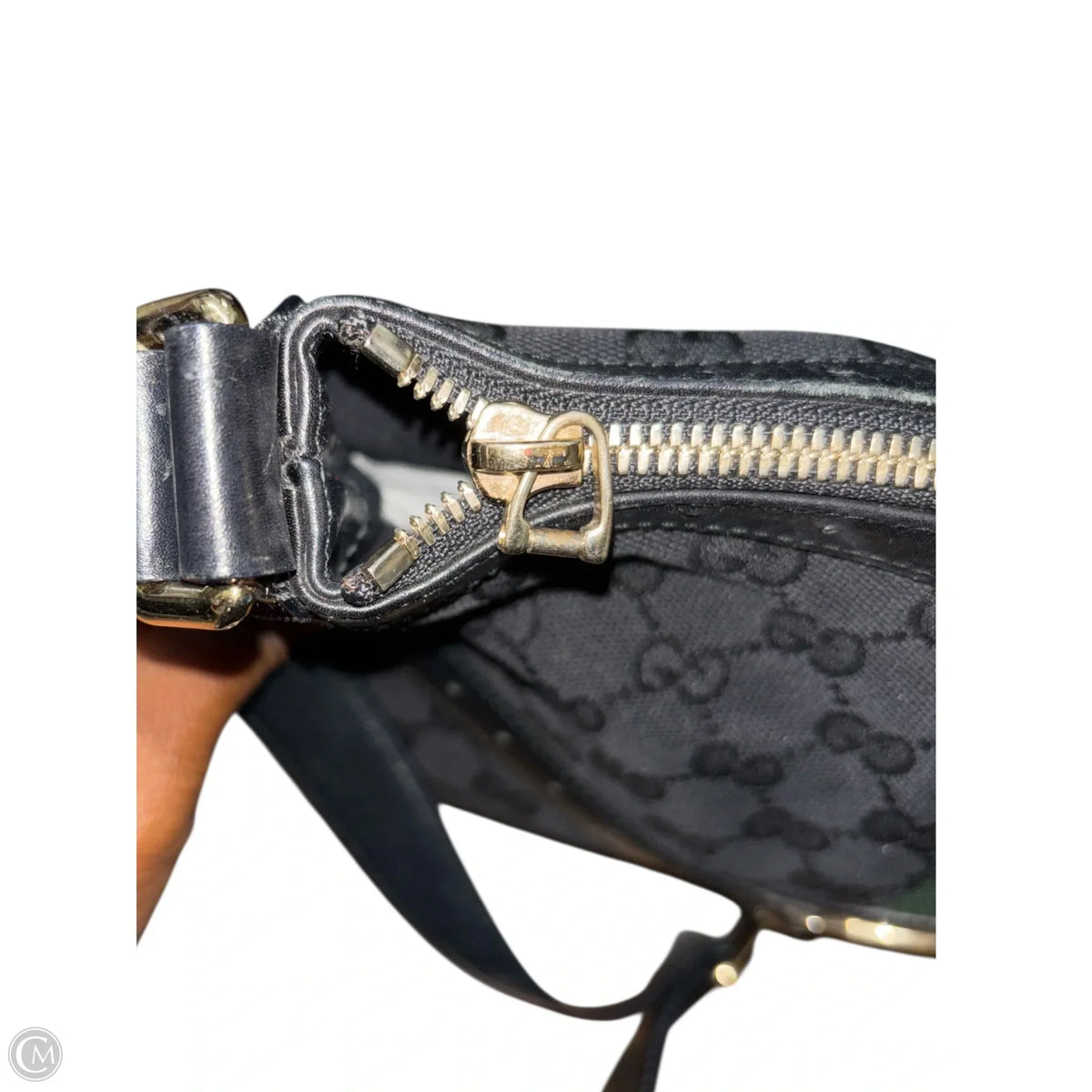 Handbag Luxury Designer By Gucci, Size: Medium