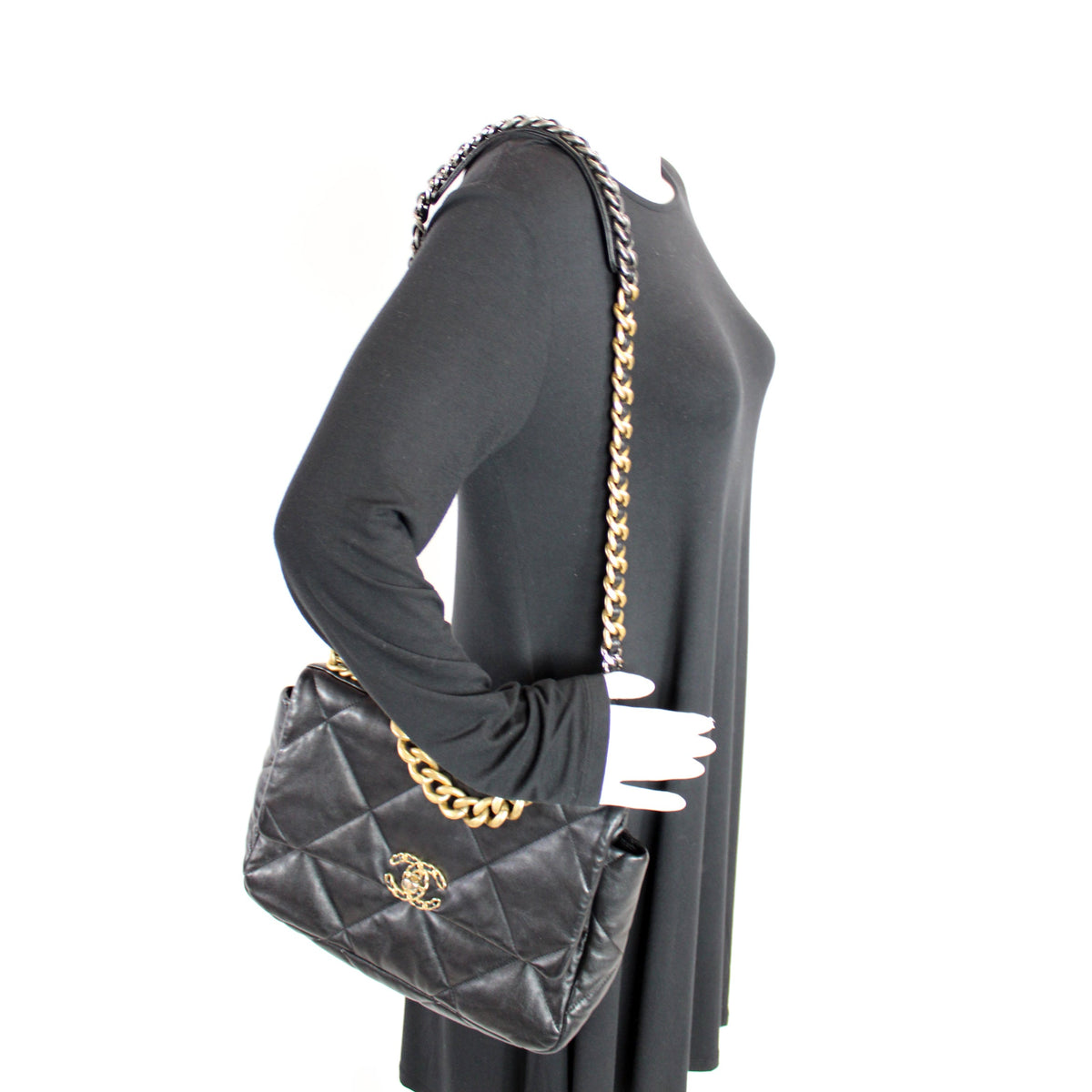 Quilted Goatskin 19 Large Flap 32+M