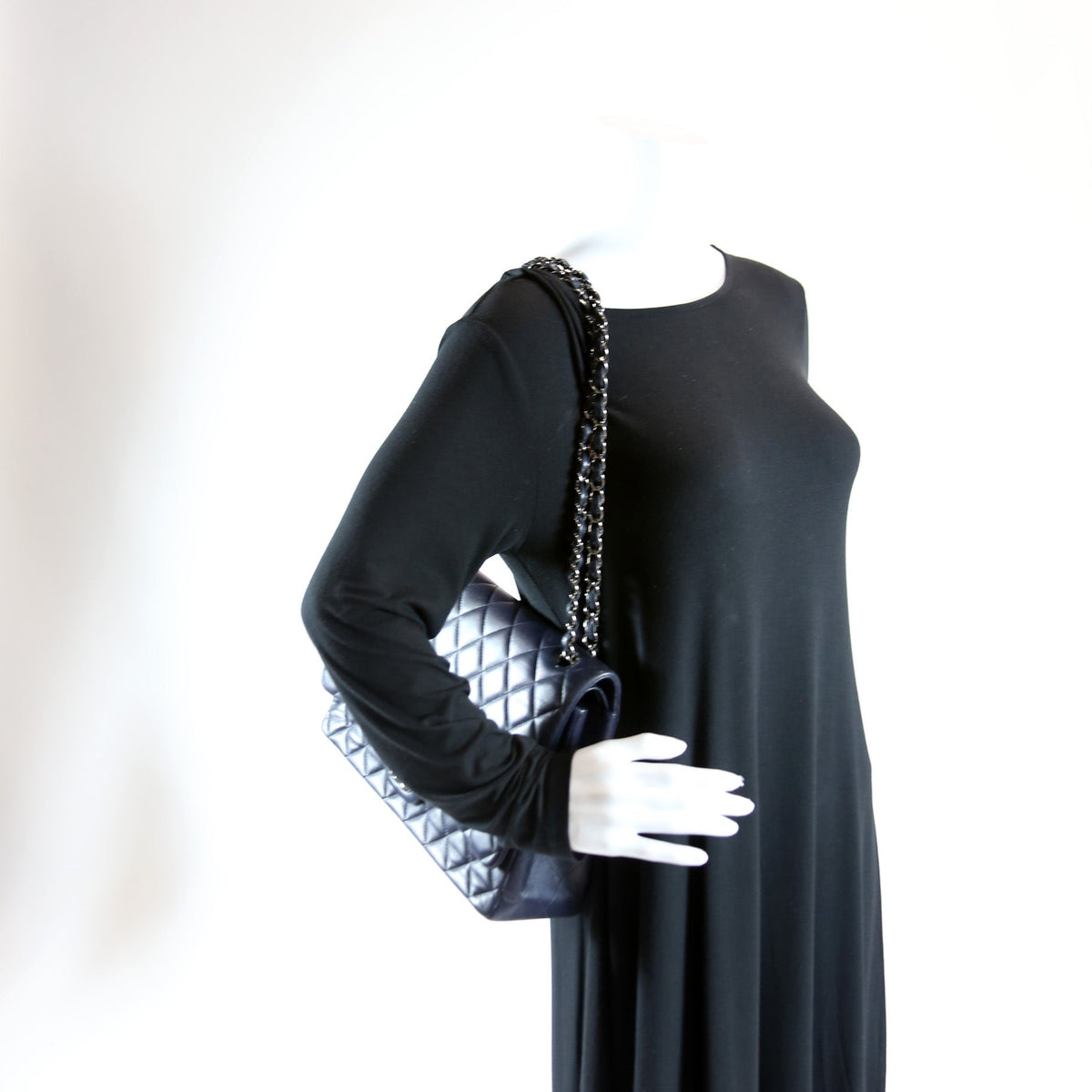 Classic Flap Maxi Lambskin 18M
