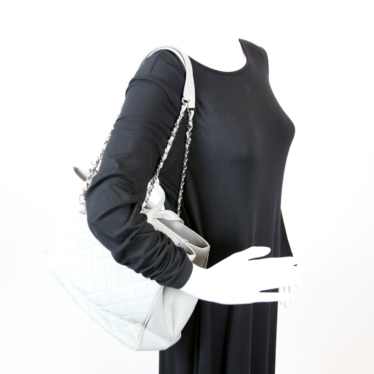 Urban Companion Top Handle Shopper Caviar 25M