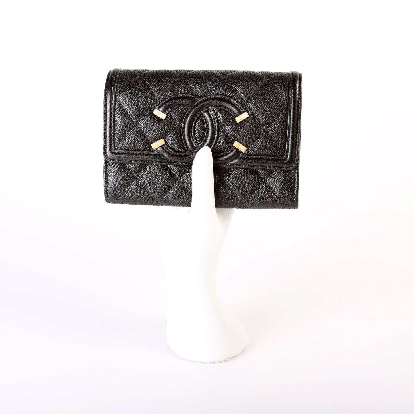 Filigree Medium Flap Wallet Caviar 25M