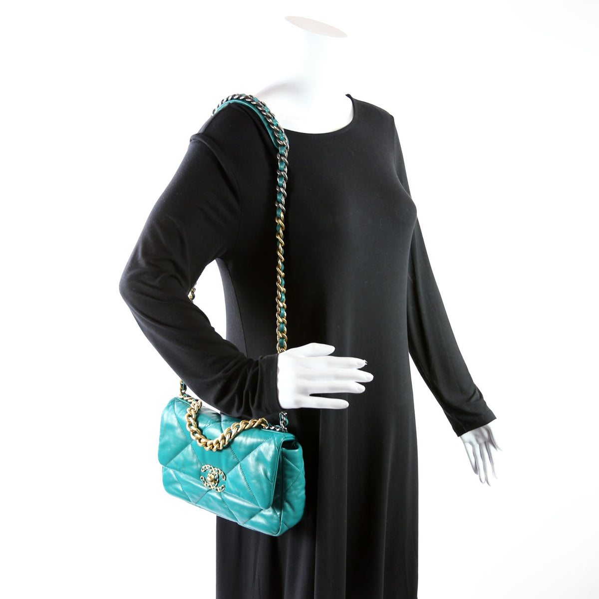 Quilted Goatskin 19 Medium Flap 28M Teal