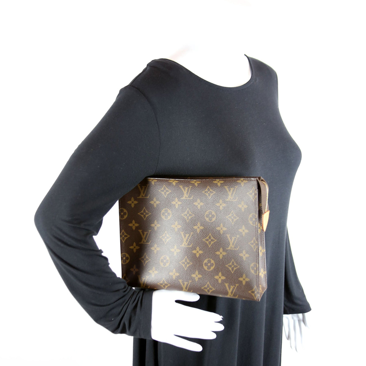 Louis-Vuitton Toiletry Pouch Newer Monogram