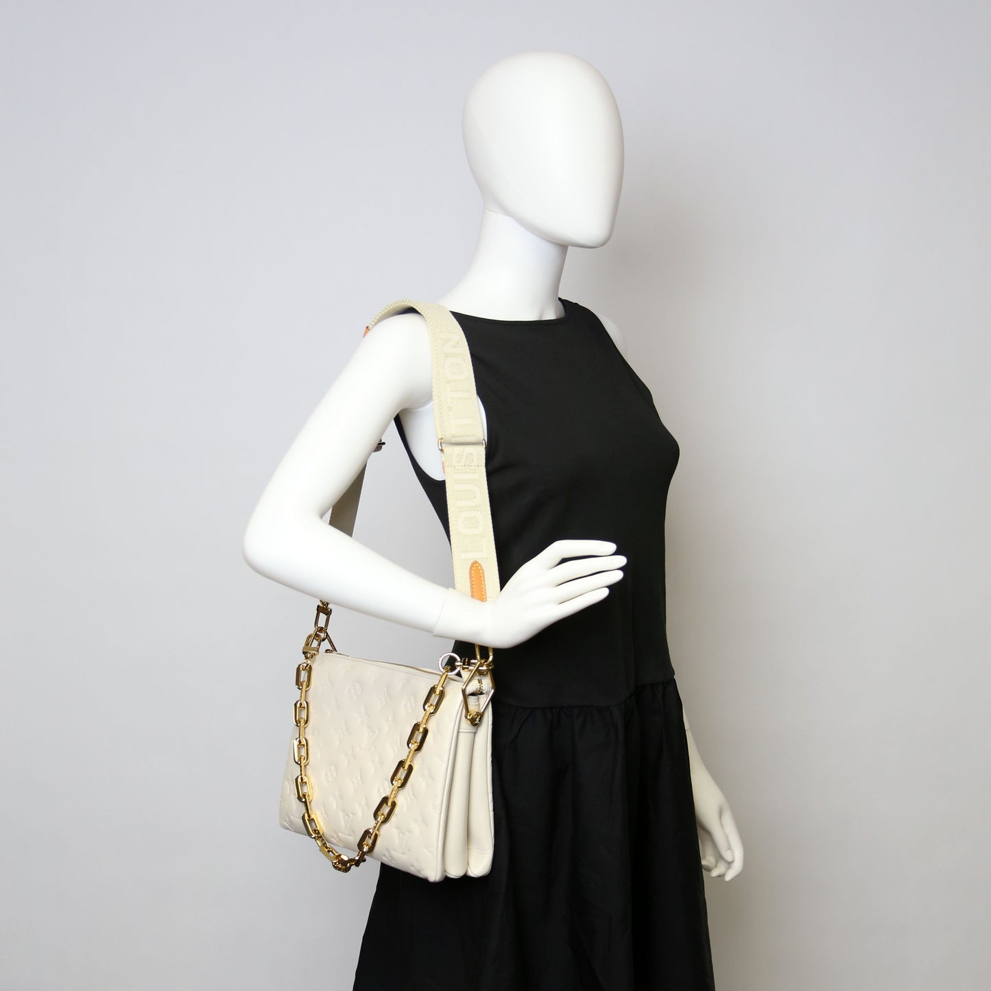 Louis-Vuitton Coussin PM Lambskin White
