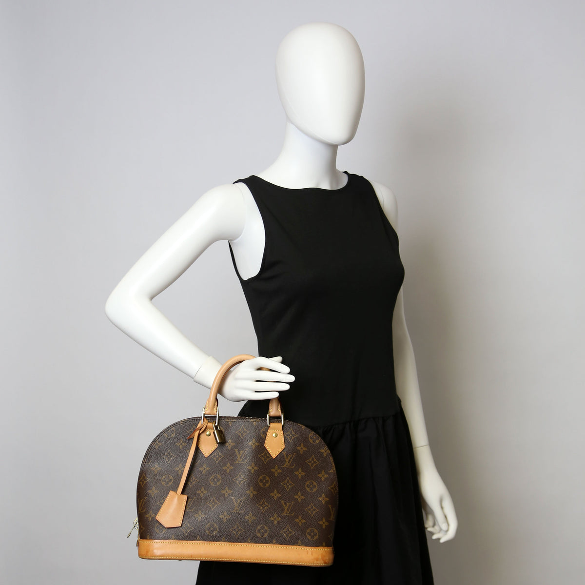 Louis-Vuitton Alma PM Monogram Newer