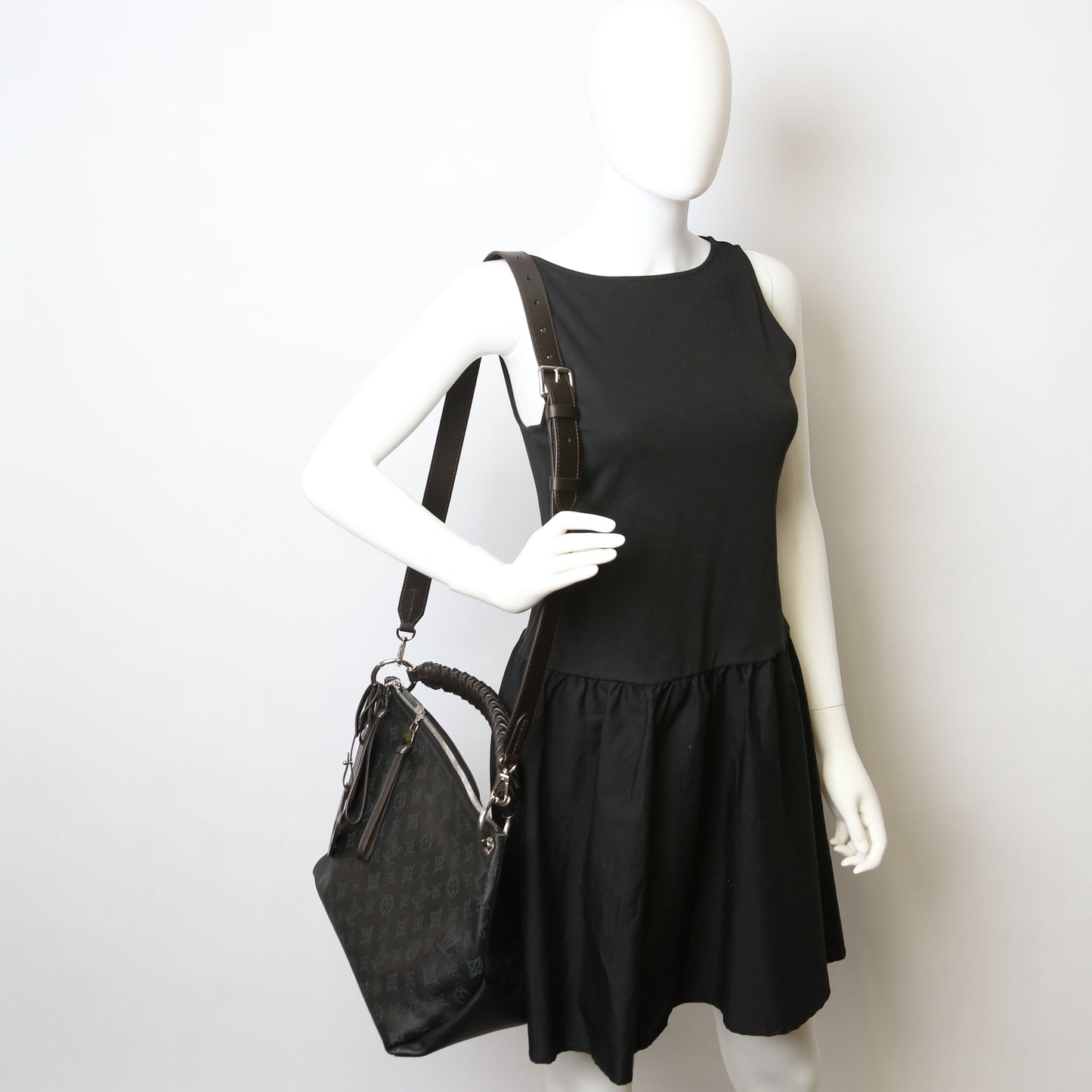 Louis-Vuitton Beaubourg Hobo MM Mahina Black