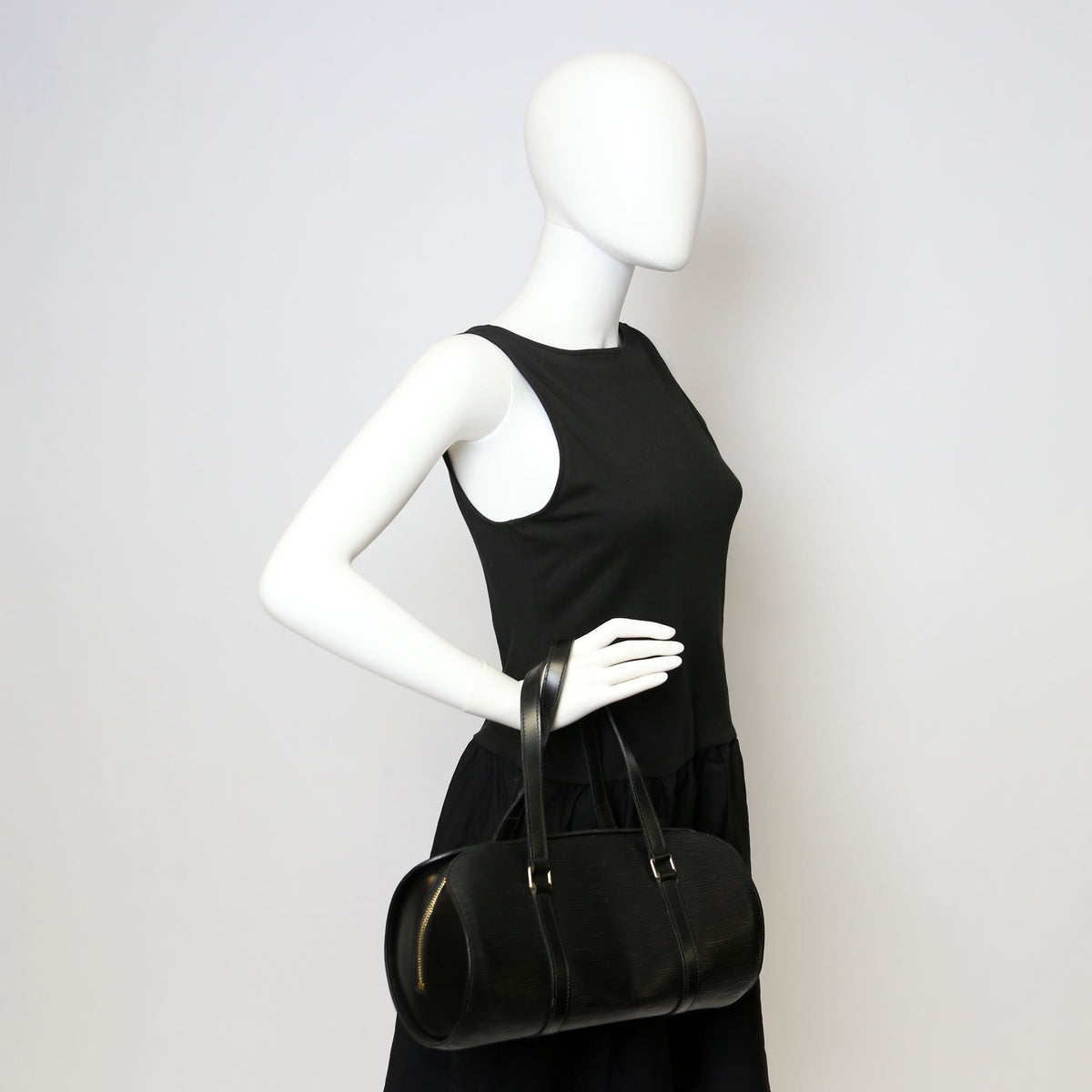 Louis-Vuitton Soufflot Epi Black