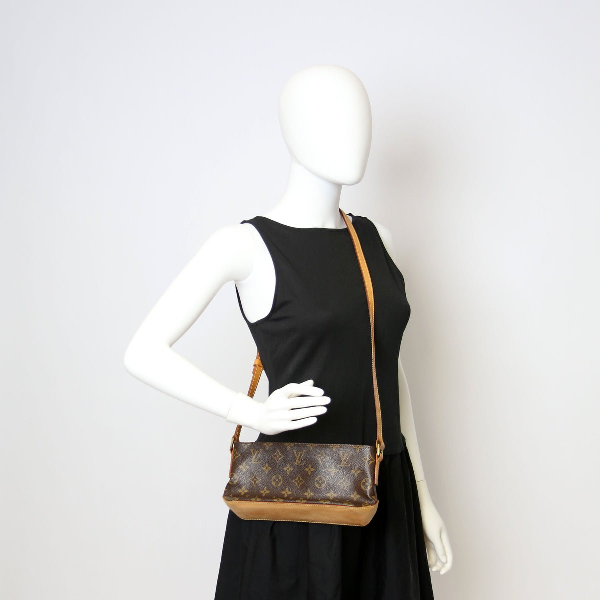 Louis-Vuitton Trotteur Monogram