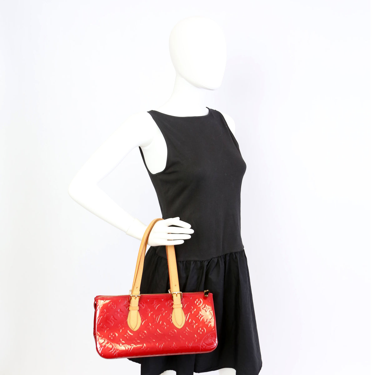 Louis-Vuitton Rosewood Avenue Vernis Red