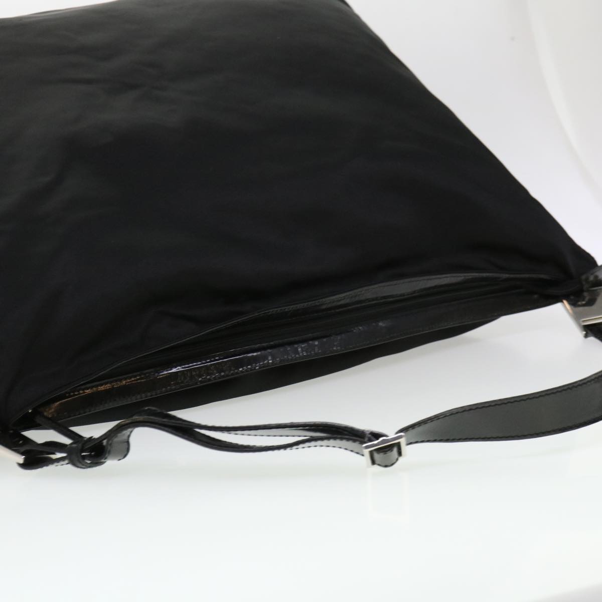 Gucci Black Synthetic Travel Bag