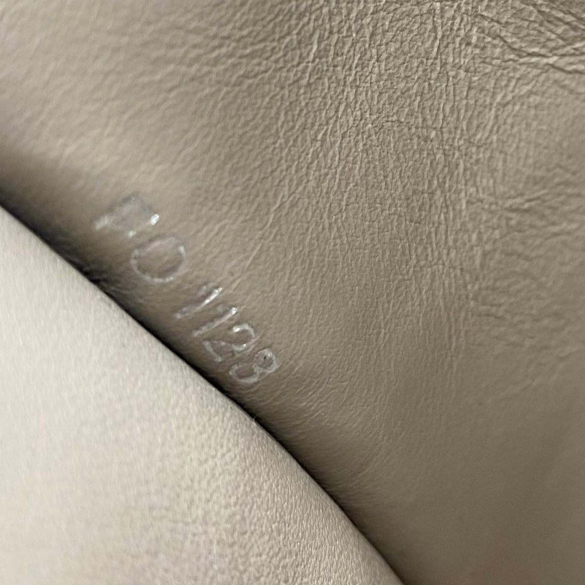 Louis-vuitton Galet Leather City Steamer MM Bag