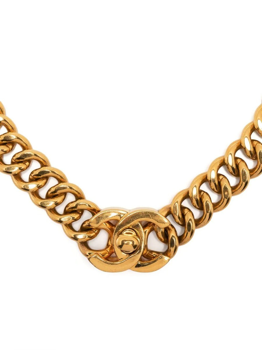 CC Turn-Lock Chain Necklace