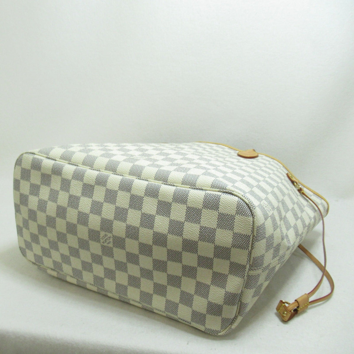 LOUIS VUITTON Neverfull MM Ivory Damier Azur PVC coated canvas N51107