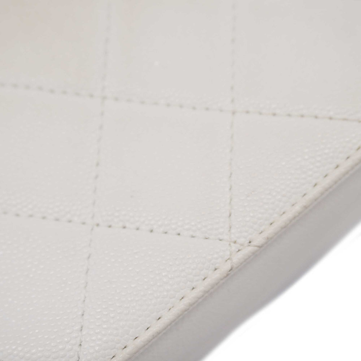 CHANEL Matelasse Chain Shoulder Women's Leather Shoulder Bag White