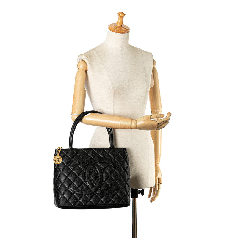Chanel CC Caviar Medallion Tote Leather Tote Bag in Good condition