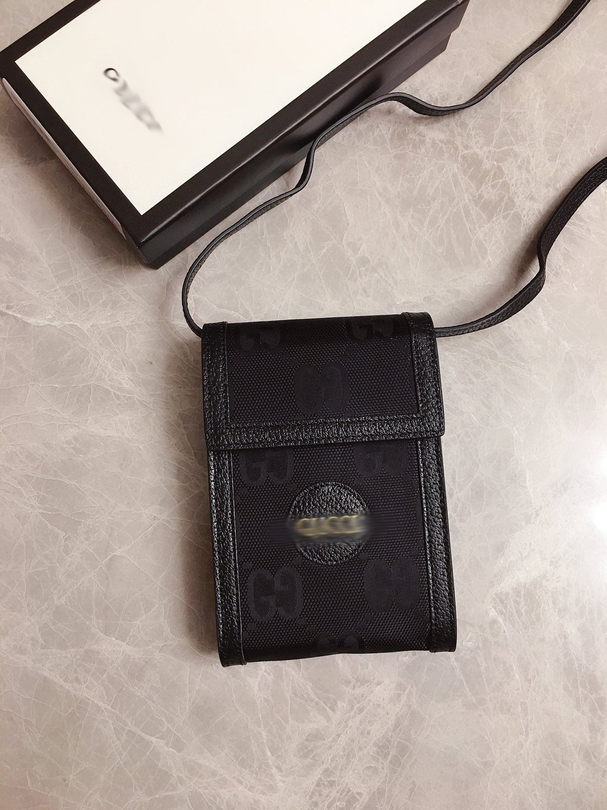 GC220 4.3x7.1x1.4inch