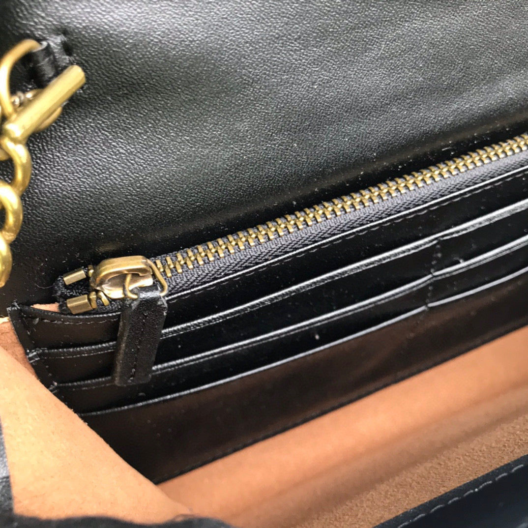 GC249 7.9x4.7x2.2inch