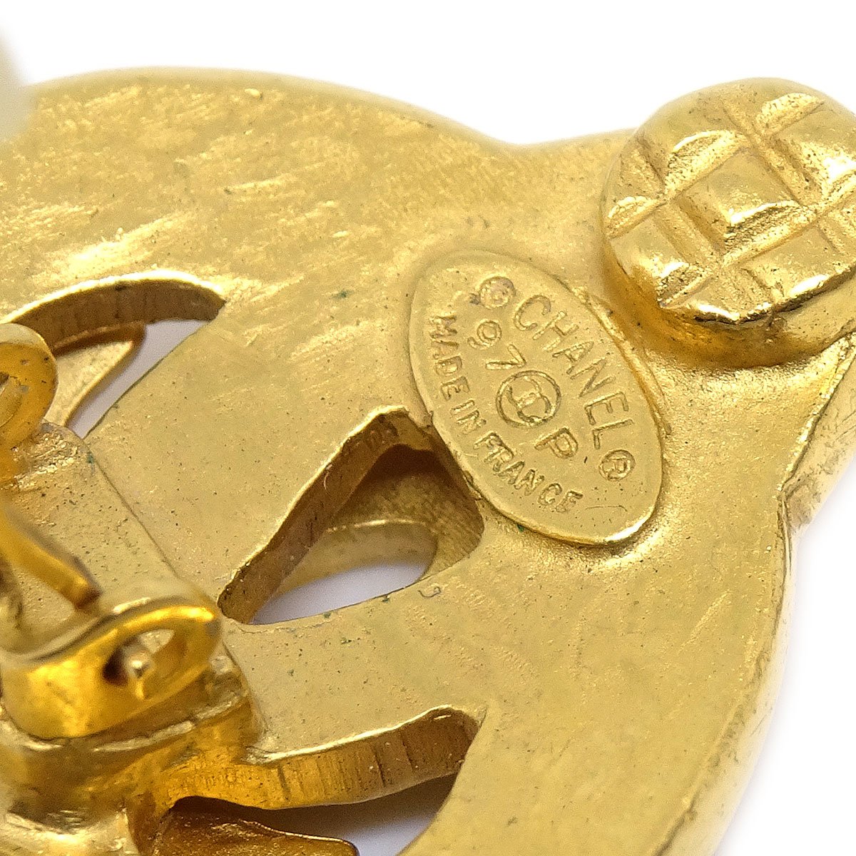CHANEL 1997 Heart Earrings Gold Small AK38547k