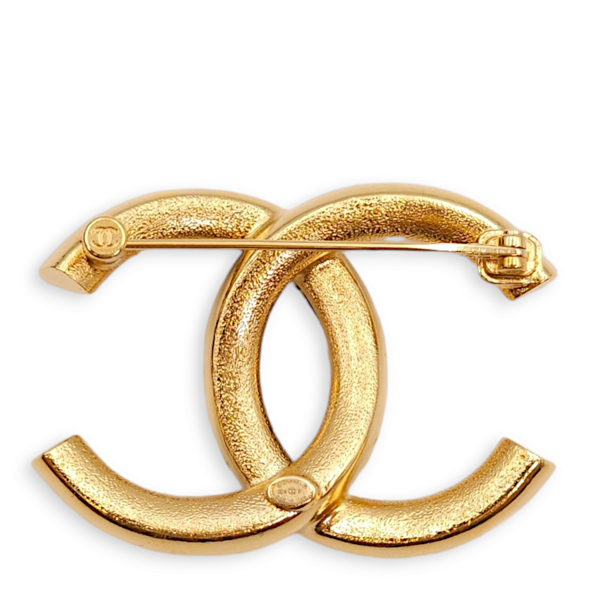 CC White/Black Brooch, Gold hardware