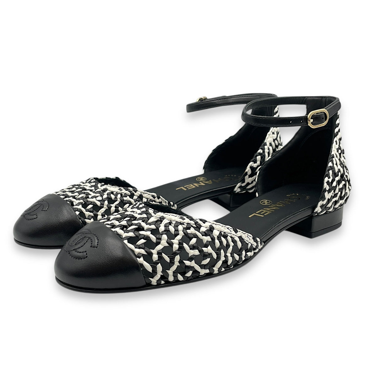 Cap Toe CC Woven 37.5C Multi-colour Sandals in Lambskin, Gold hardware