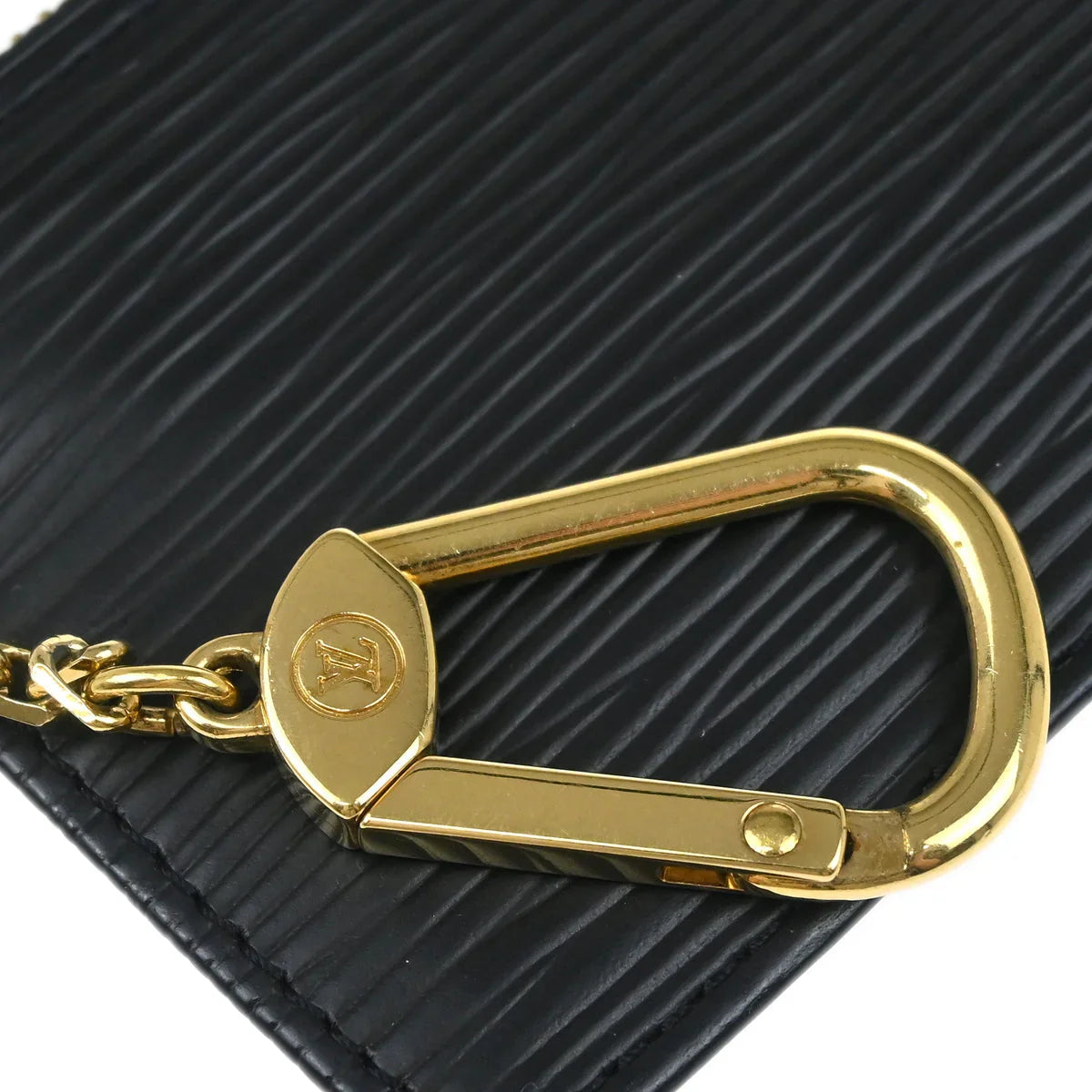 Louis Vuitton 2003 Black Epi Pochette Cles Coin Purse M63802