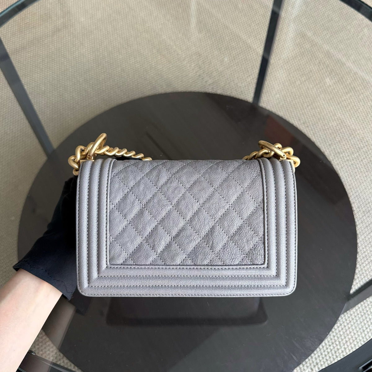 Chanel Boy Small - Caviar 20CM Quilted Grained Calfskin Grey Gray Gold Hardware Series 26