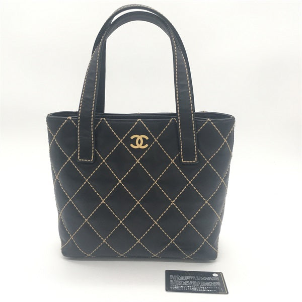 Chanel Wild Stitch Tote Bag Leather Tote Bag A18126 in Good condition