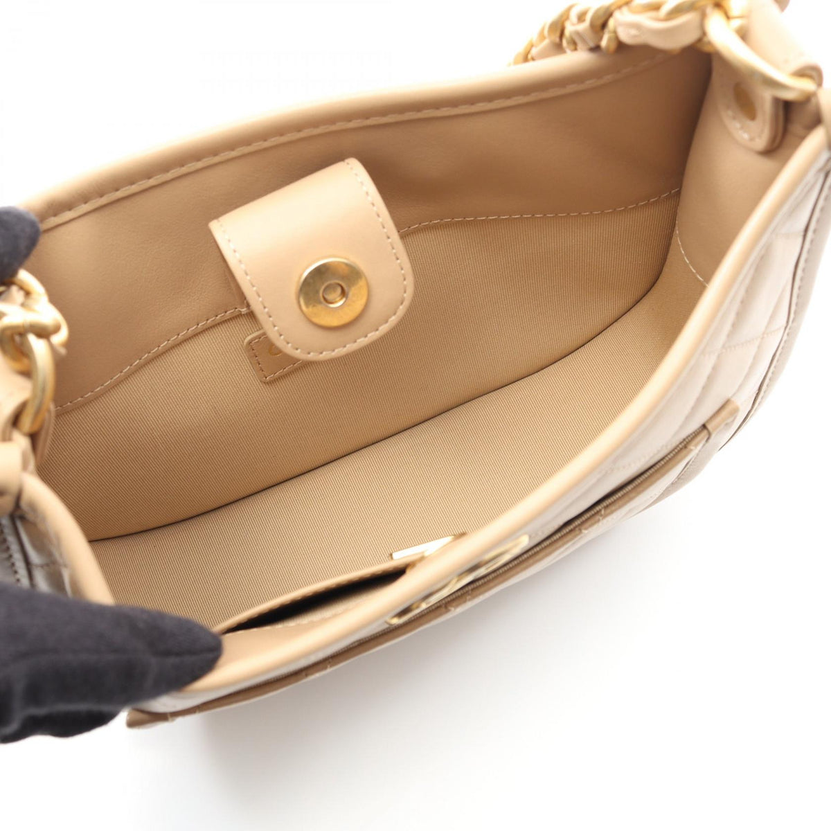 Chanel Matelasse Leather Shoulder Bag